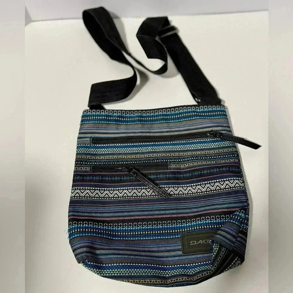 Dakine unisex crossbody bag - Picture 1 of 8